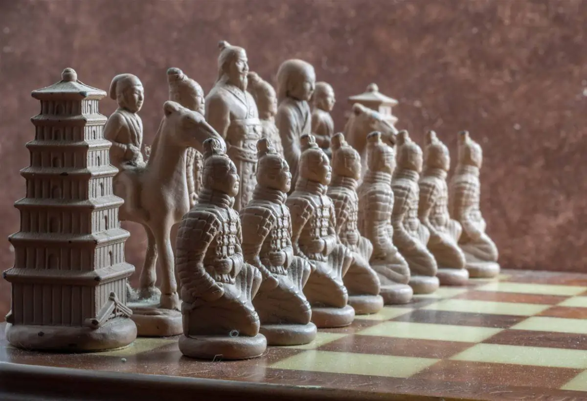 Qual é o Jogo mais Antigo de Tabuleiro